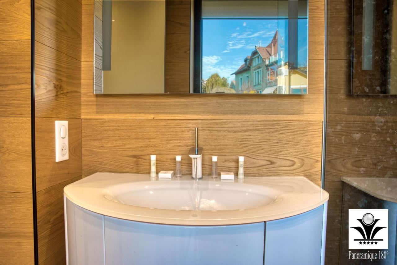 Panoramique 180 Lac Et Montagne Et Nid Secret Spa Romantique Annecy Kültér fotó